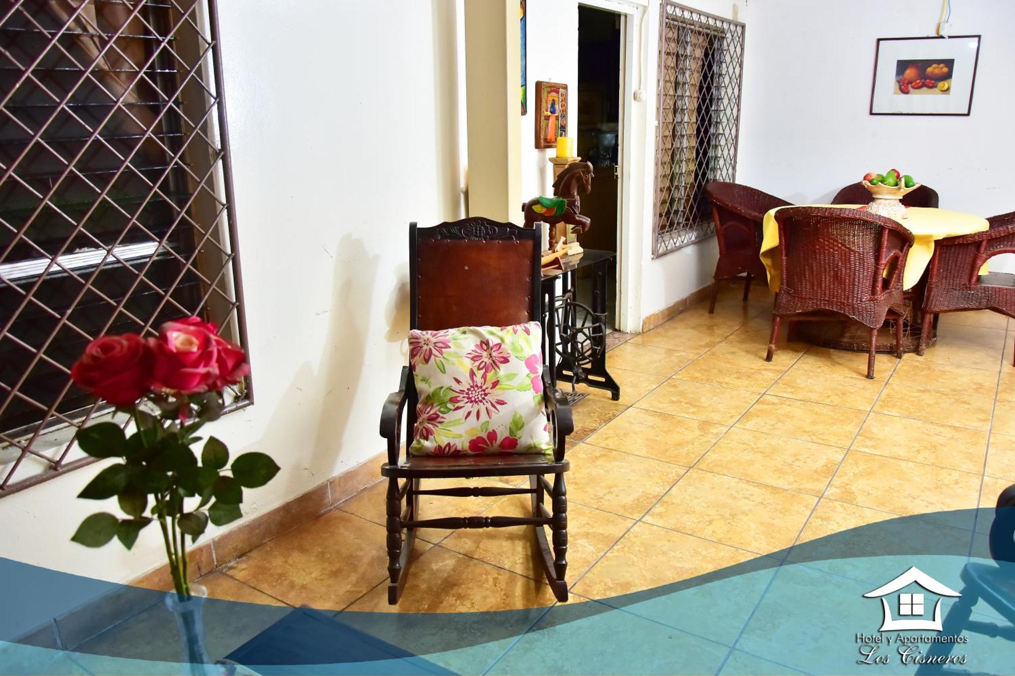 Hotel Y Apartments Los Cisneros マナグア 部屋 写真