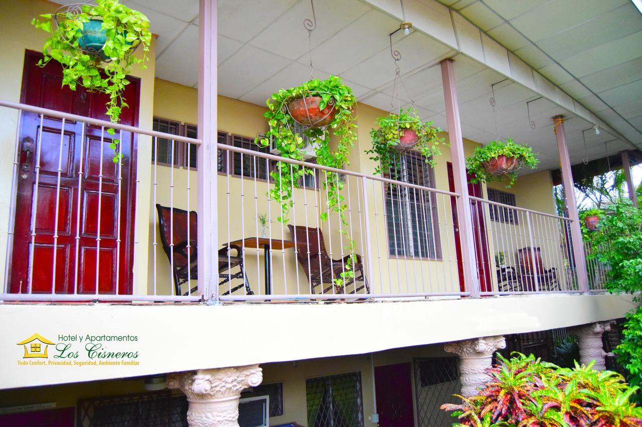 Hotel Y Apartments Los Cisneros マナグア エクステリア 写真