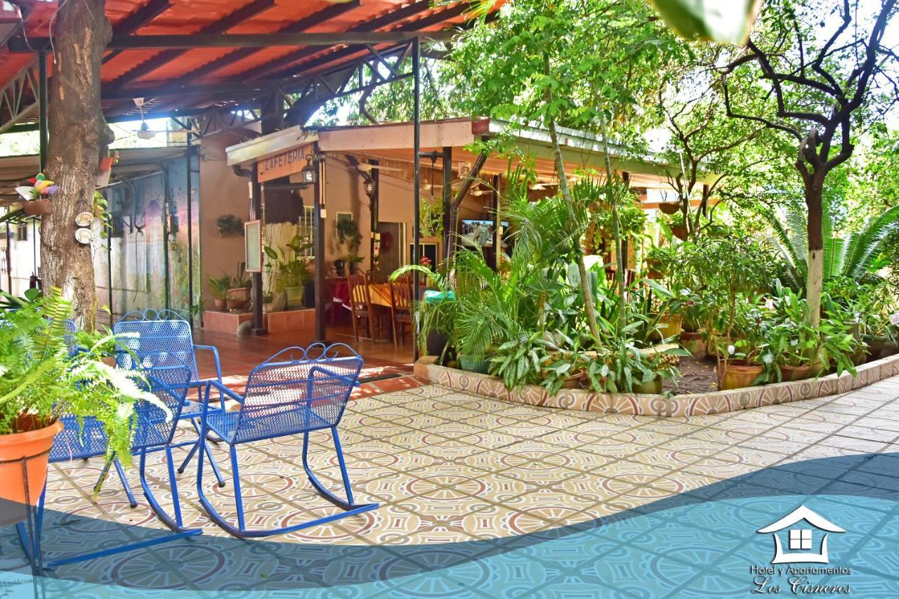 Hotel Y Apartments Los Cisneros マナグア エクステリア 写真